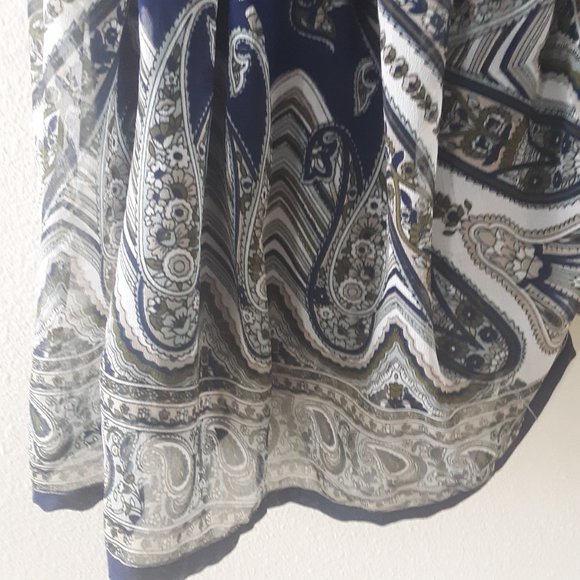 Off Shoulder Sheer Blouse - Picture 2 of 3